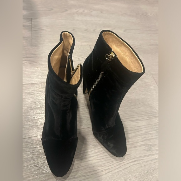 Marion Parke Ditto Velvet Cap Toe High Heeled Bootie Size 37 - Picture 3 of 7